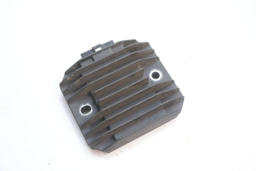 photo de CHARGING REGULATOR KAWASAKI ZX-6R ZX6R 600 (1995 - 1997) - Component detail