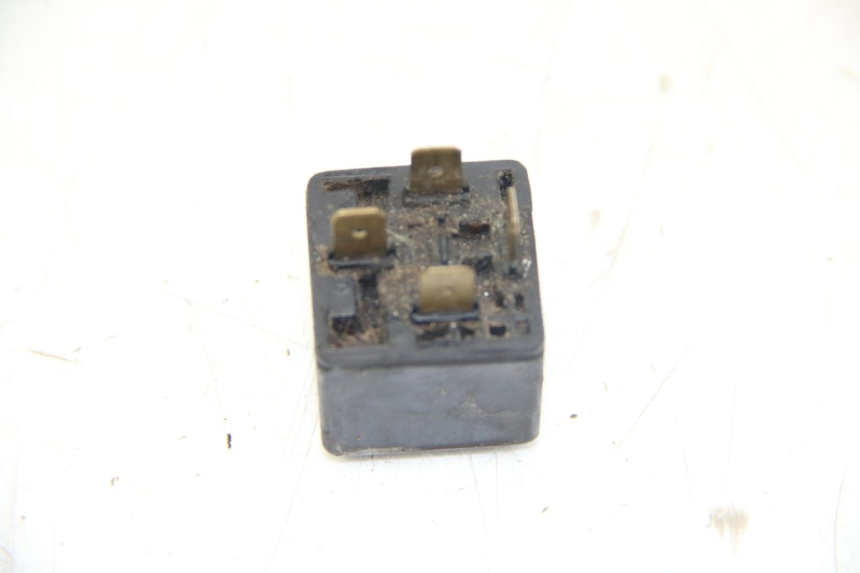 photo de STARTER RELAY MBK BOOSTER SPIRIT 50 (1999 - 2003) - Component detail