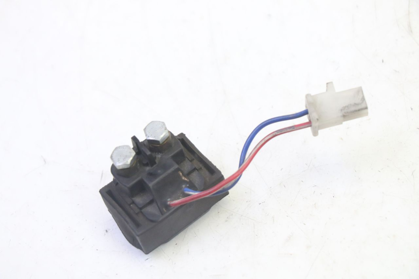 photo de STARTER RELAY SUZUKI BURGMAN 125 (2007 - 2014) - Zoom on usage condition