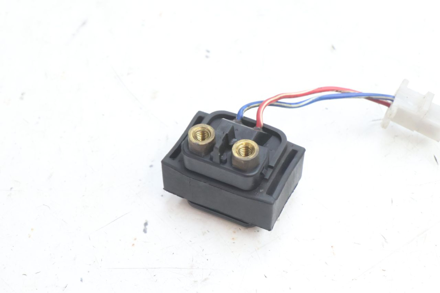 photo de STARTER RELAY SUZUKI BURGMAN 125 (2007 - 2014) - Component detail