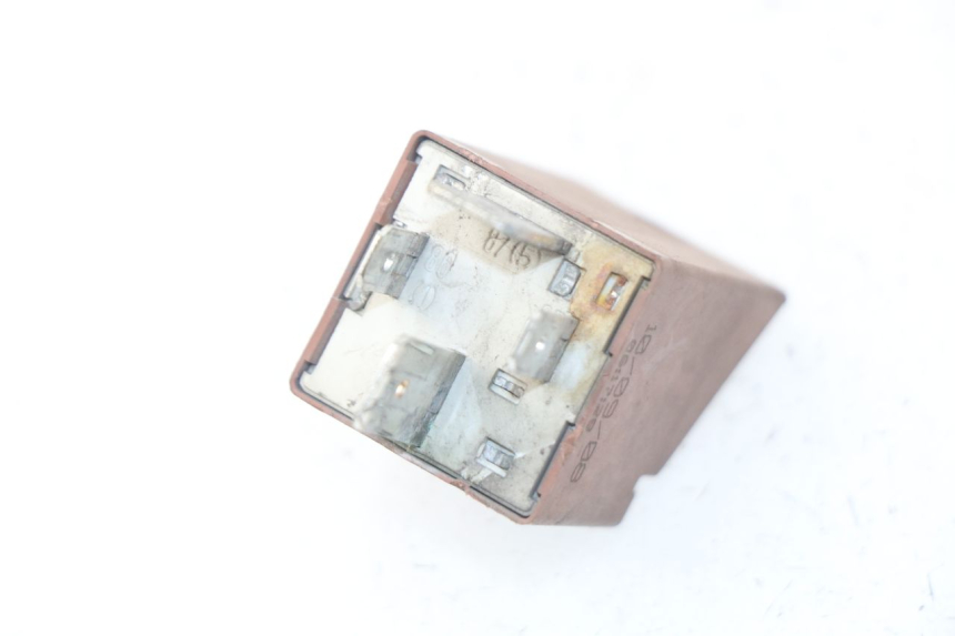 photo de STARTER RELAY PIAGGIO CARNABY 125 (2007 - 2011) - Component detail