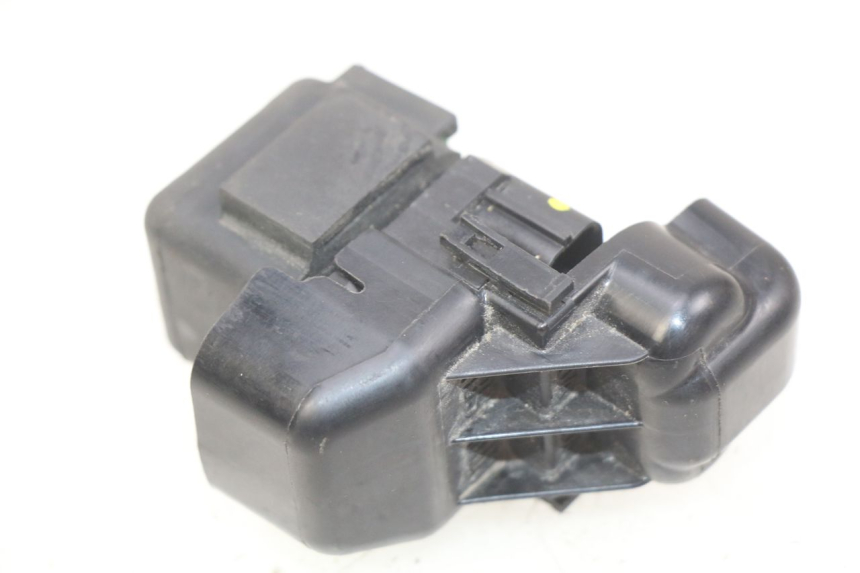 photo de STARTER RELAY HONDA CB R 1000 (2018 - 2023) - Zoom on usage condition