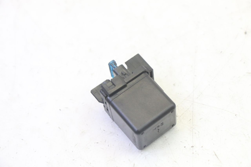 photo de STARTER RELAY HONDA CBF 125 (2009 - 2015) - Alternative perspective