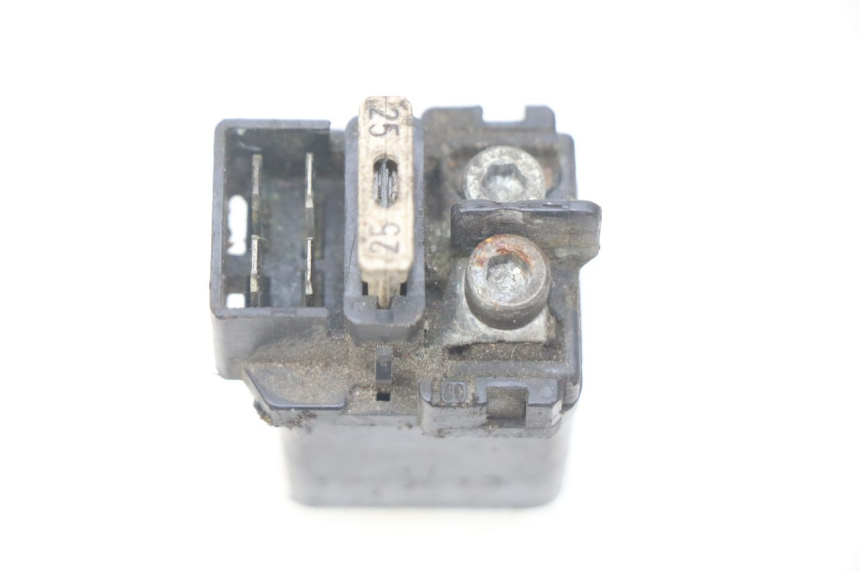 photo de STARTER RELAY HONDA CBR RR FIREBLADE 900 (1992 - 1994) - Alternative perspective