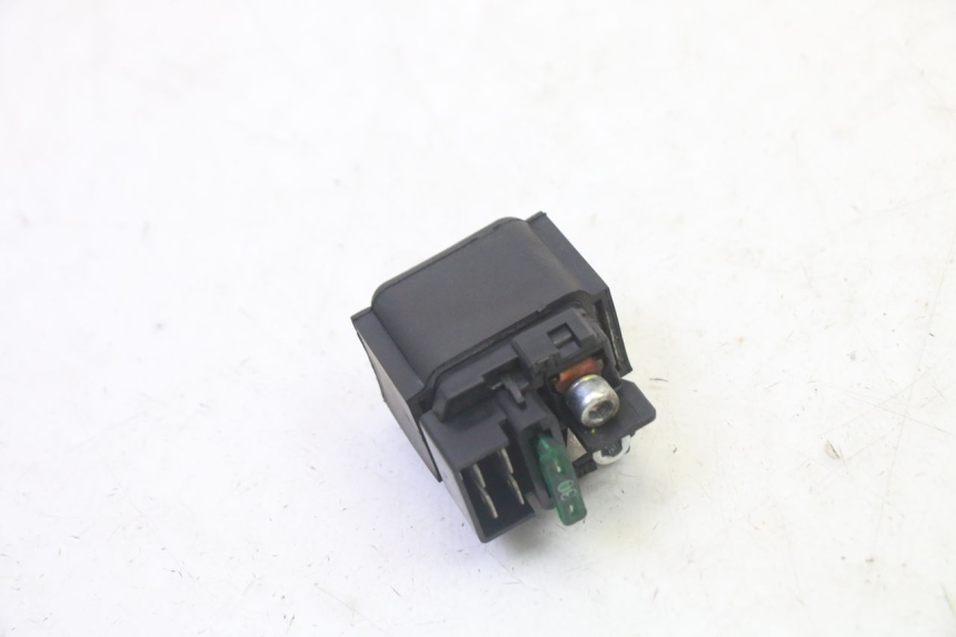photo de STARTER RELAY HONDA FES S-WING SWING ABS 125 (2007 - 2015) - Alternative perspective