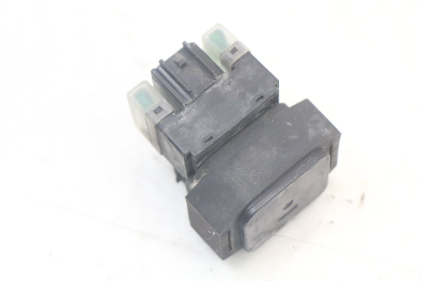 photo de STARTER RELAY YAMAHA FJR ABS 1300 (2006 - 2012) - Zoom on usage condition