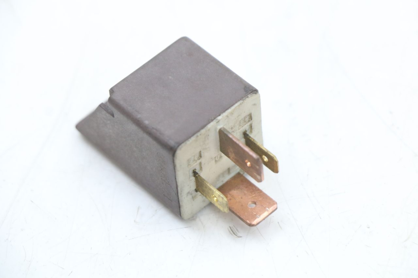 photo de STARTER RELAY PIAGGIO FLY 4T 50 (2004 - 2010) - Component detail