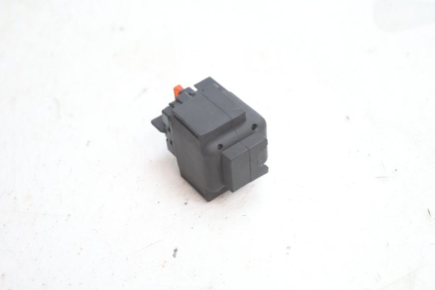 photo de STARTER RELAY GILERA GP 800 (2007 - 2013) - Technical close-up