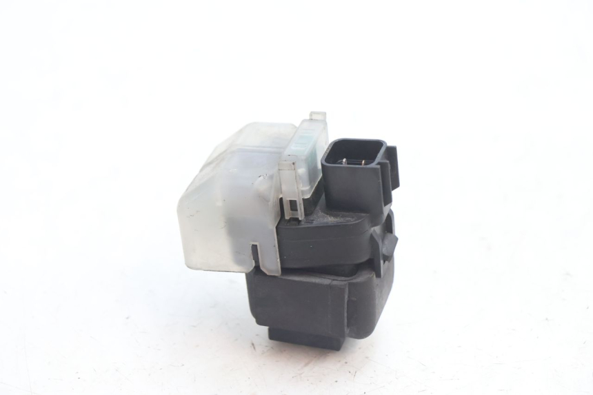 photo de STARTER RELAY SUZUKI GSR 600 (2005 - 2012) - Alternative perspective
