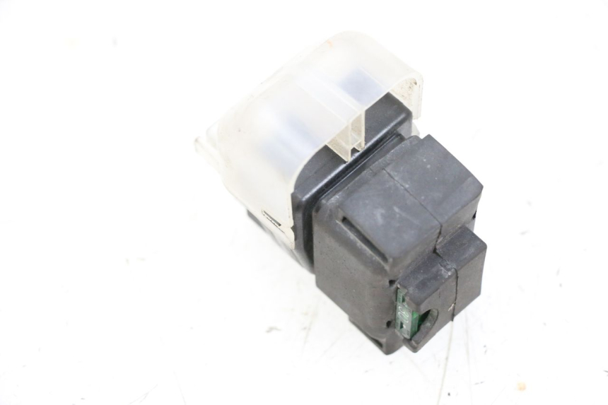 photo de STARTER RELAY SUZUKI GSXR GSX-R 1000 (2003 - 2004) - Zoom on usage condition
