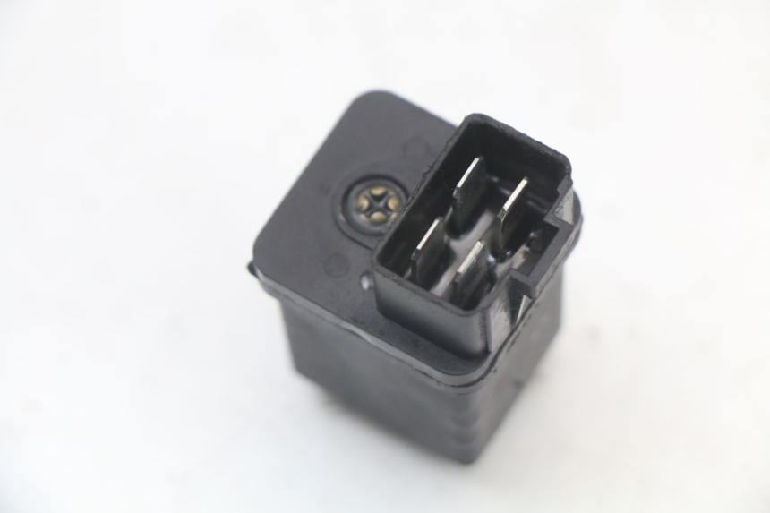 photo de STARTER RELAY PEUGEOT KISBEE 2T 50 (2018 - 2022) - Component detail