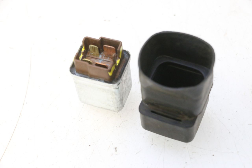 photo de STARTER RELAY PIAGGIO LIBERTY IGET 4T 50 (2015 - 2020) - Surface and material condition
