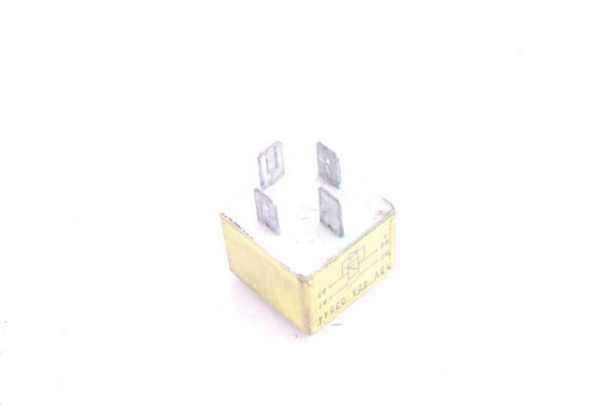 photo de STARTER RELAY PEUGEOT LUDIX BLASTER 50 (2006 - 2014) - Alternative perspective