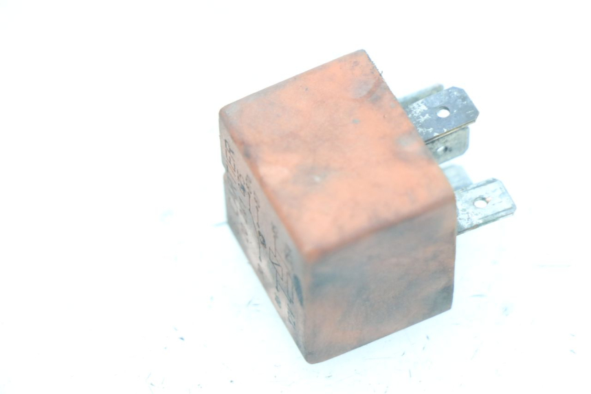 photo de STARTER RELAY PEUGEOT LUDIX 50 (2008 - 2017) - Zoom on usage condition