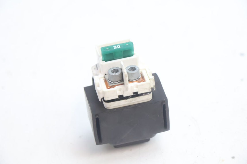 photo de STARTER RELAY PIAGGIO MP3 HPE 530 (2022 - 2026) - Zoom on usage condition