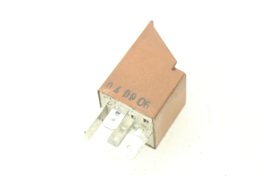 photo de STARTER RELAY PIAGGIO MP3 125 (2006 - 2014) - Zoom on usage condition