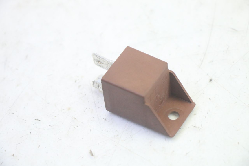 photo de STARTER RELAY PIAGGIO MP3 RL 250 (2006 - 2010) - Alternative perspective