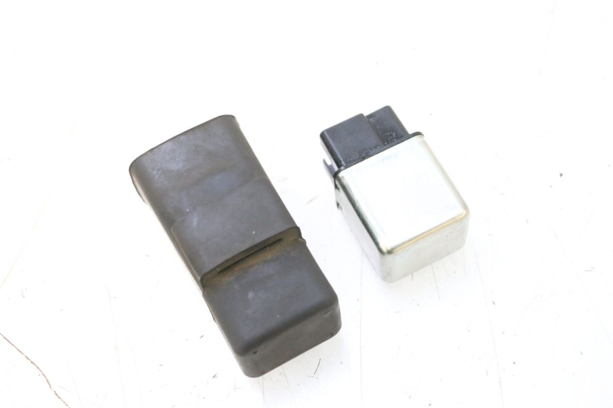 photo de STARTER RELAY YAMAHA NEOS NEO'S 4T 50 (2008 - 2016) - Zoom on usage condition