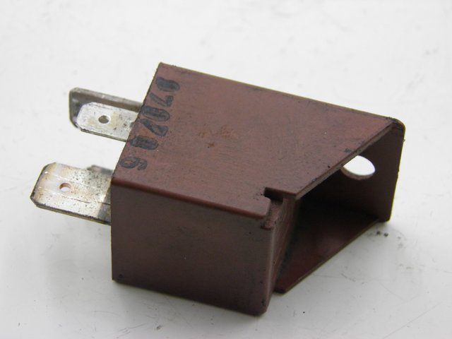 photo de STARTER RELAY PIAGGIO BEVERLY 125 (2005 - 2007) - Main view
