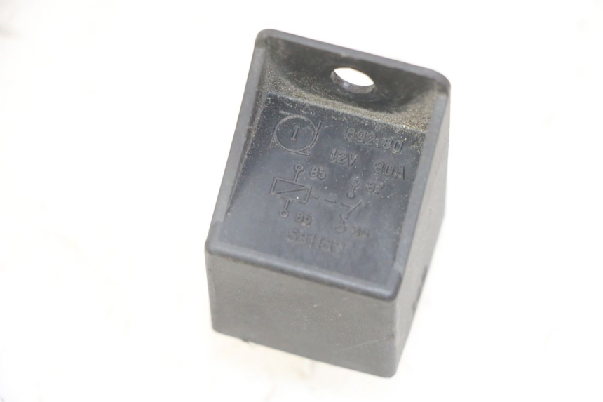 photo de STARTER RELAY PEUGEOT SATELIS 125 (2013 - 2018) - Zoom on usage condition