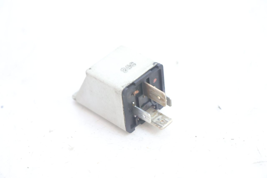 photo de STARTER RELAY PEUGEOT SATELIS 125 (2006 - 2009) - Zoom on usage condition