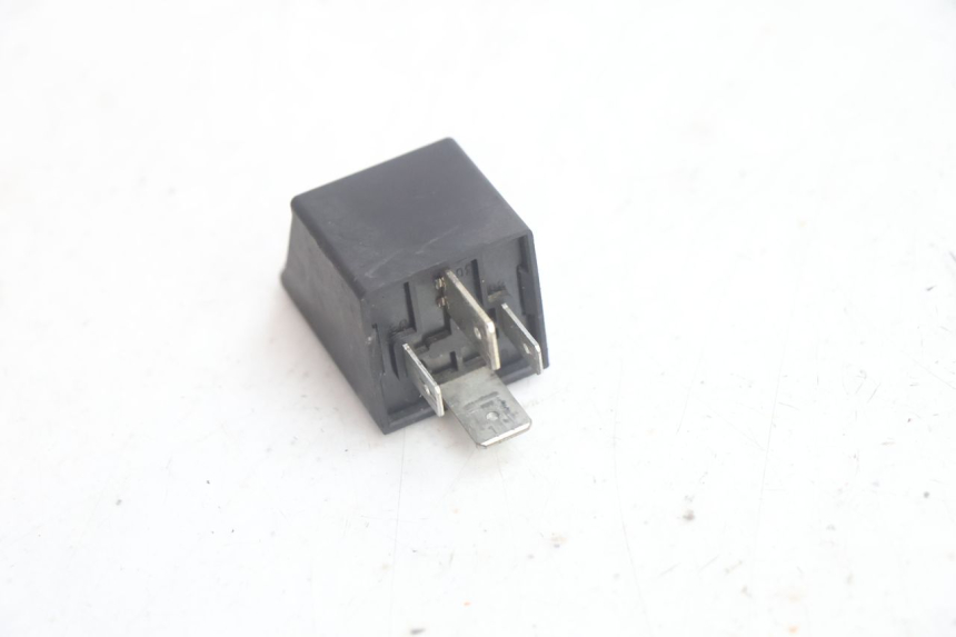 photo de STARTER RELAY PEUGEOT SATELIS 125 (2013 - 2018) - Component detail
