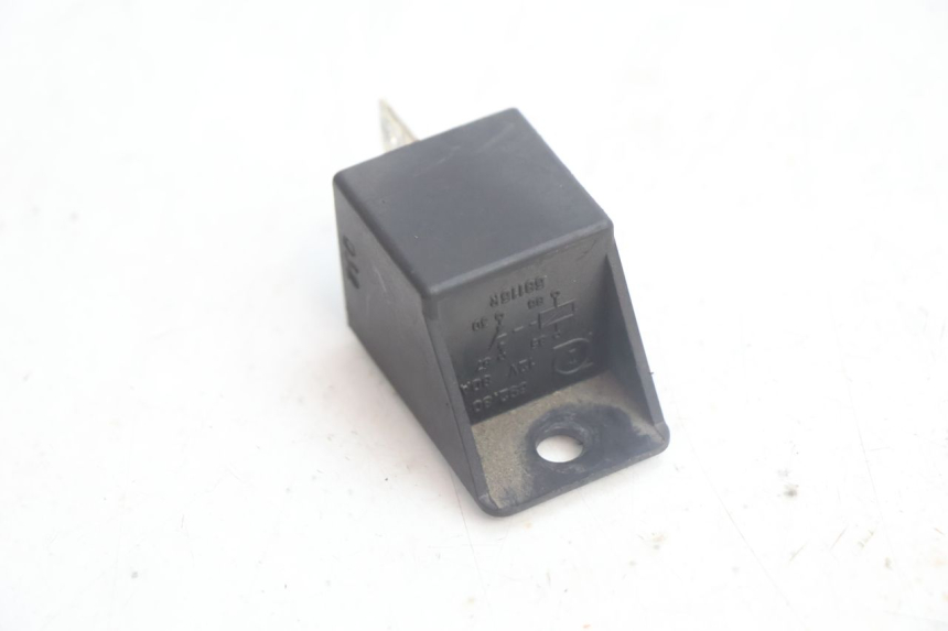 photo de STARTER RELAY PEUGEOT SATELIS 125 (2013 - 2018) - Zoom on usage condition