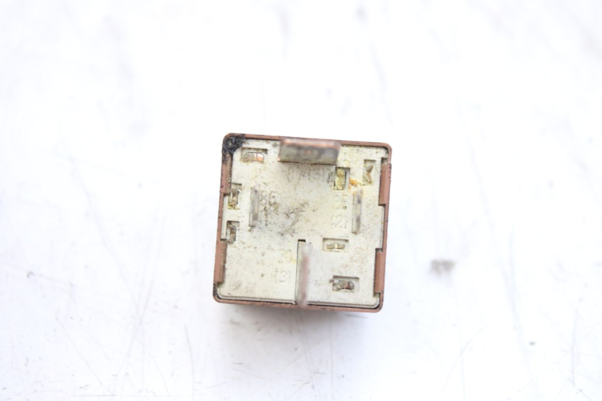 photo de STARTER RELAY APRILIA SCARABEO 100 (2003 - 2012) - Component detail