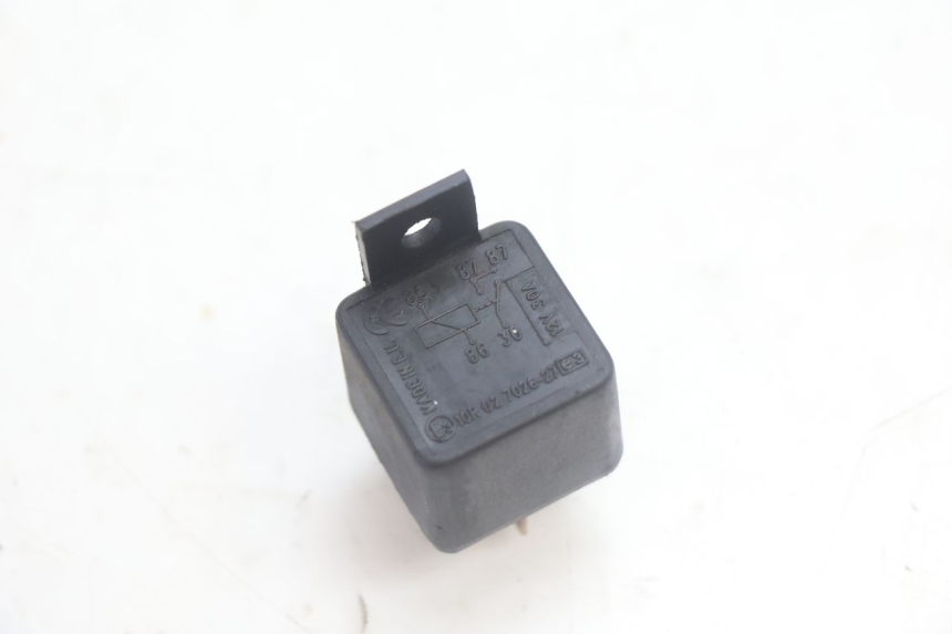 photo de STARTER RELAY YAMAHA SLIDER 50 (1999 - 2004) - Alternative perspective