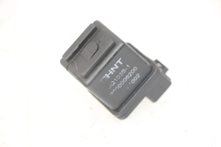 photo de STARTER RELAY PEUGEOT STREETZONE I 2T 50 (2018 - 2020) - Alternative perspective