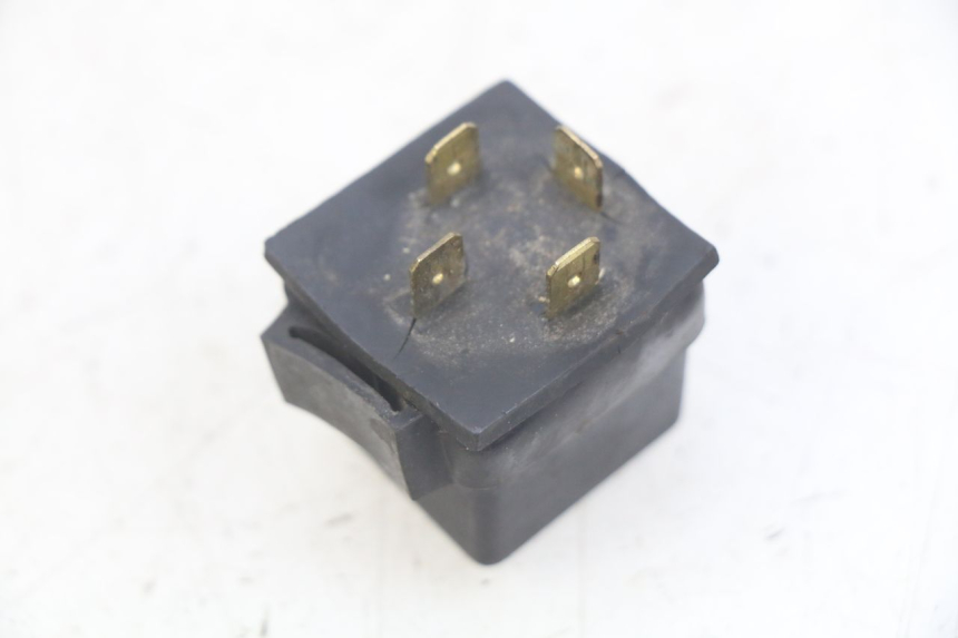 photo de STARTER RELAY MBK STUNT NAKED 50 (2004 - 2018) - Zoom on usage condition