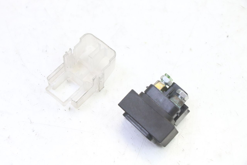 photo de STARTER RELAY SUZUKI SV S 650 (2003 - 2009) - Alternative perspective