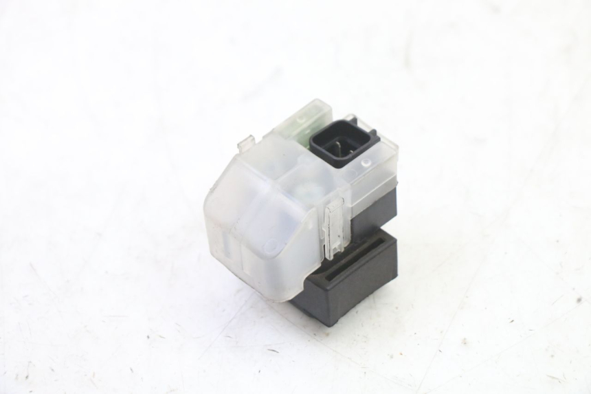 photo de STARTER RELAY SUZUKI SV S 650 (2003 - 2009) - Fixing points details
