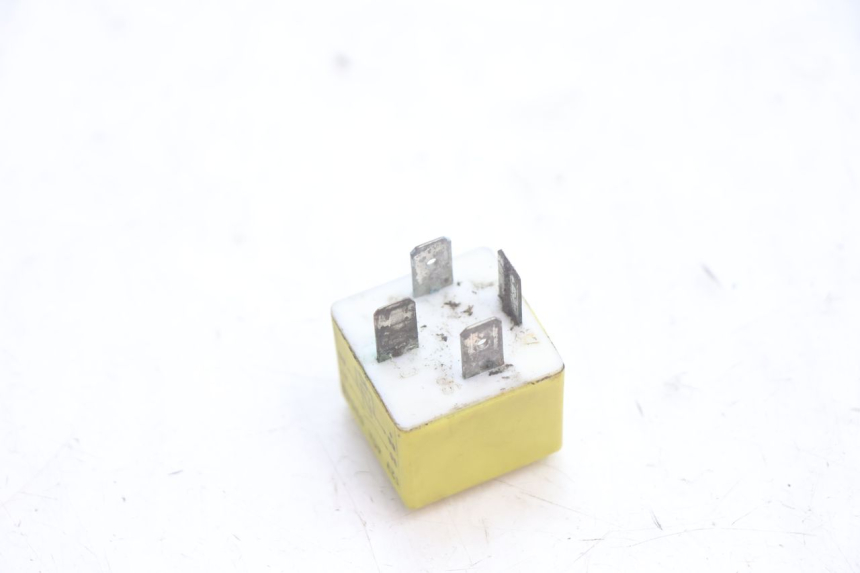 photo de STARTER RELAY PEUGEOT TREKKER 50 (1995 - 2004) - Zoom on usage condition