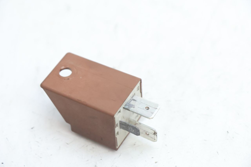 photo de STARTER RELAY PIAGGIO TYPHOON 50 (2000 - 2009) - Zoom on usage condition