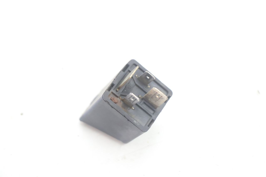 photo de STARTER RELAY PIAGGIO TYPHOON 50 (1993 - 1999) - Zoom on usage condition