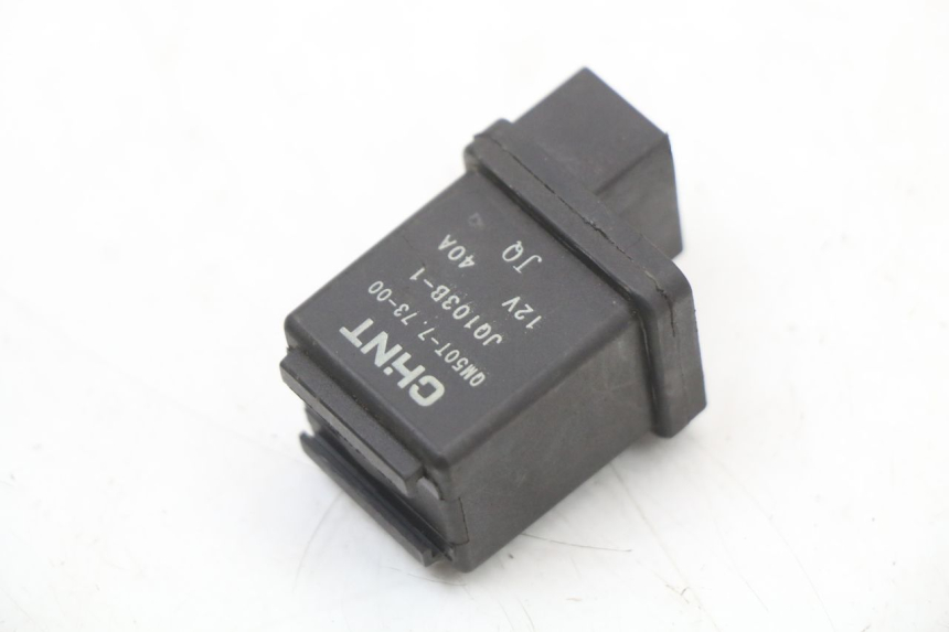 photo de STARTER RELAY PEUGEOT V-CLIC VCLIC 50 (2007 - 2013) - Alternative perspective