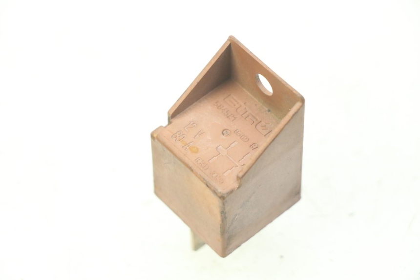 photo de STARTER RELAY PIAGGIO VESPA LX 125 (2005 - 2010) - Zoom on usage condition