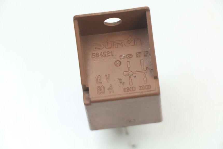 photo de STARTER RELAY PIAGGIO VESPA LX 125 (2005 - 2010) - Component detail