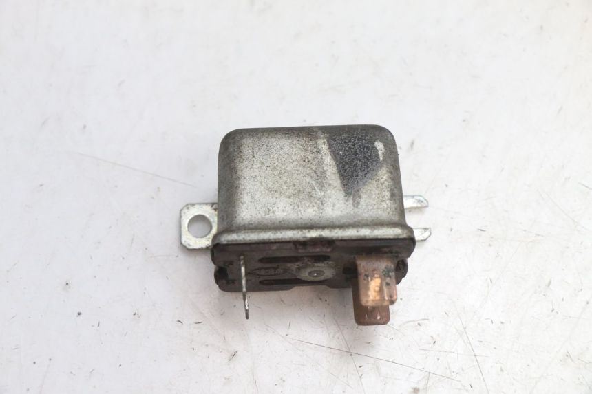 photo de STARTER RELAY PIAGGIO VESPA PK FL 2T 50 (1990 - 1996) - Component detail