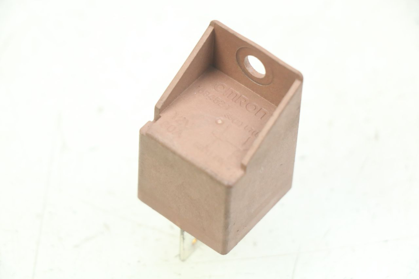 photo de STARTER RELAY PIAGGIO VESPA PRIMAVERA 2T 50 (2013 - 2018) - Main view