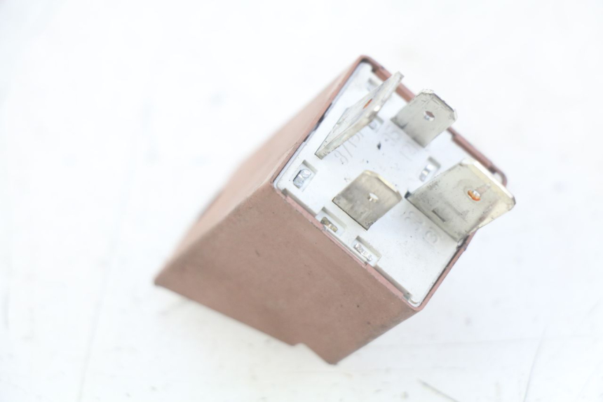 photo de STARTER RELAY PIAGGIO VESPA PRIMAVERA 2T 50 (2013 - 2018) - Component detail