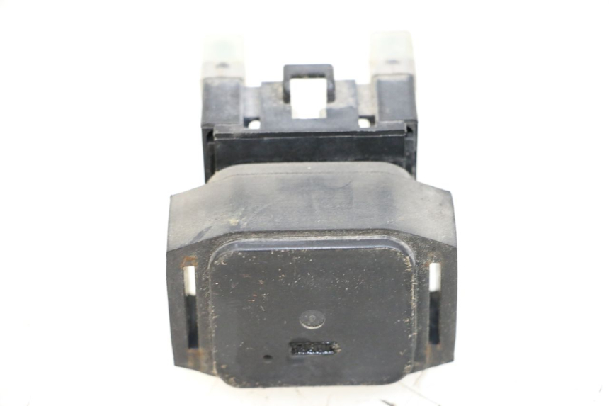 photo de STARTER RELAY YAMAHA XMAX X-MAX 125 (2006 - 2009) - Alternative perspective