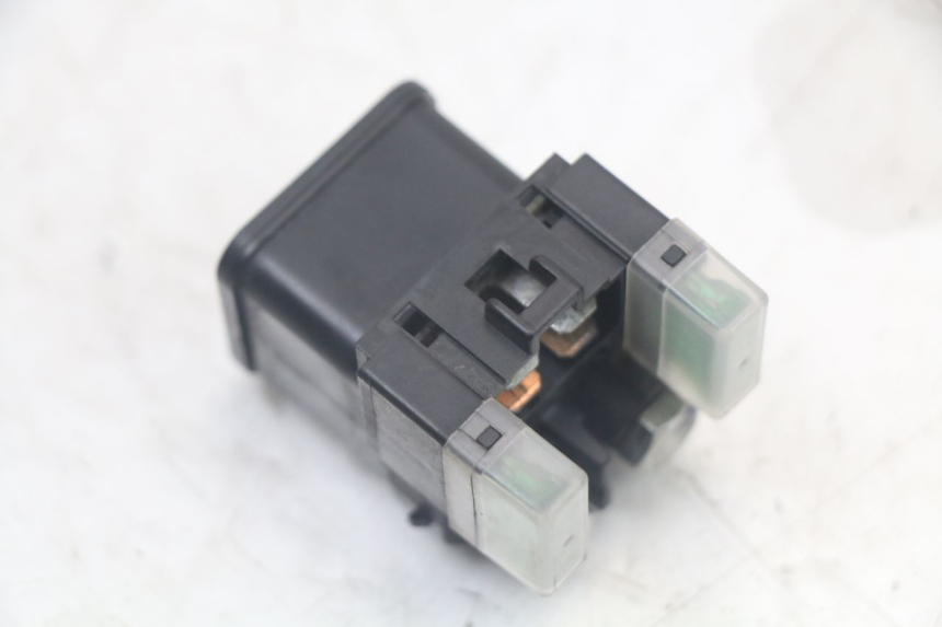 photo de STARTER RELAY YAMAHA XMAX X-MAX 125 (2006 - 2009) - Alternative perspective