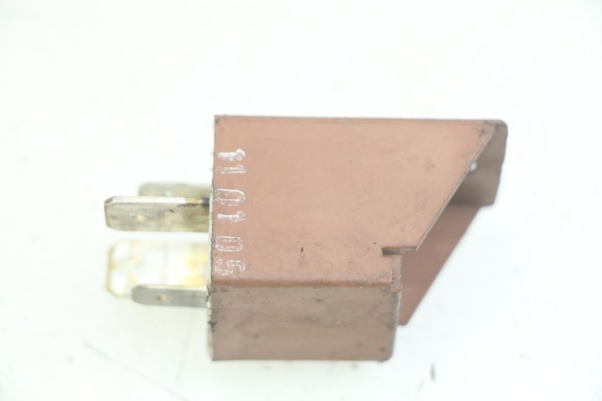 photo de STARTER RELAY PIAGGIO X8 125 (2004 - 2007) - Component detail