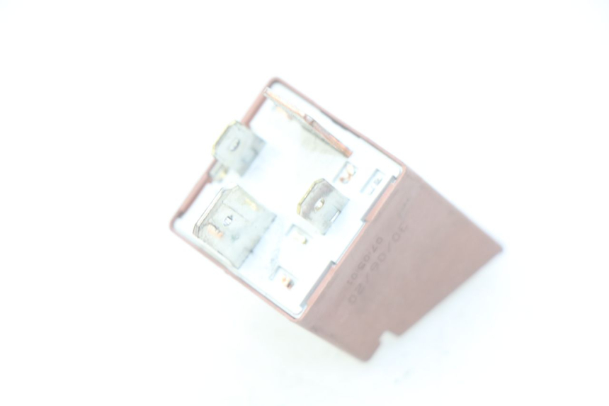 photo de STARTER RELAY PIAGGIO X9 EVOLUTION 250 (2003 - 2007) - Zoom on usage condition