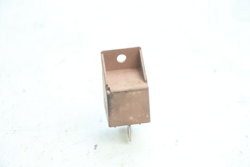 photo de STARTER RELAY PIAGGIO X9 EVOLUTION 125 (2003 - 2007) - Technical close-up