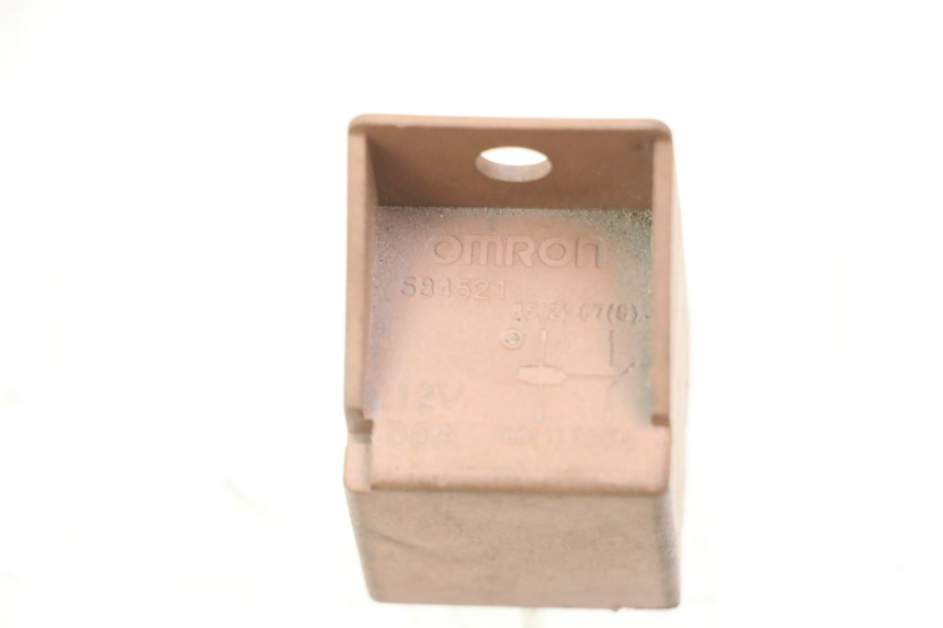 photo de STARTER RELAY PIAGGIO XEVO - X EVO 125 (2007 - 2017) - Component detail