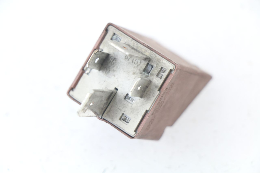 photo de STARTER RELAY PIAGGIO XEVO X-EVO 250 (2007 - 2012) - Zoom on usage condition