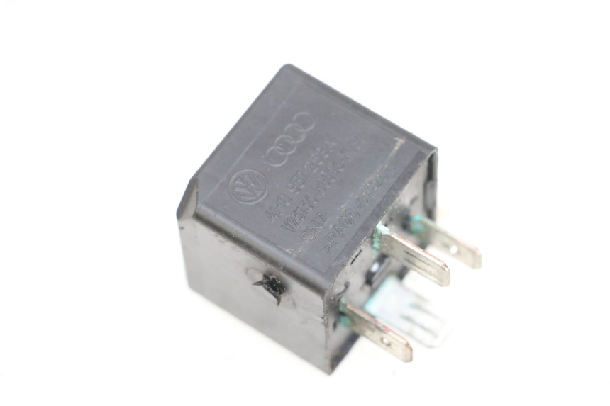 photo de STARTER RELAY YAMAHA YN NEO'S 50 (1997 - 2004) - Main view